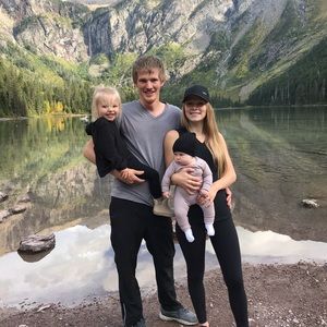 Meet your Posher, Alexis